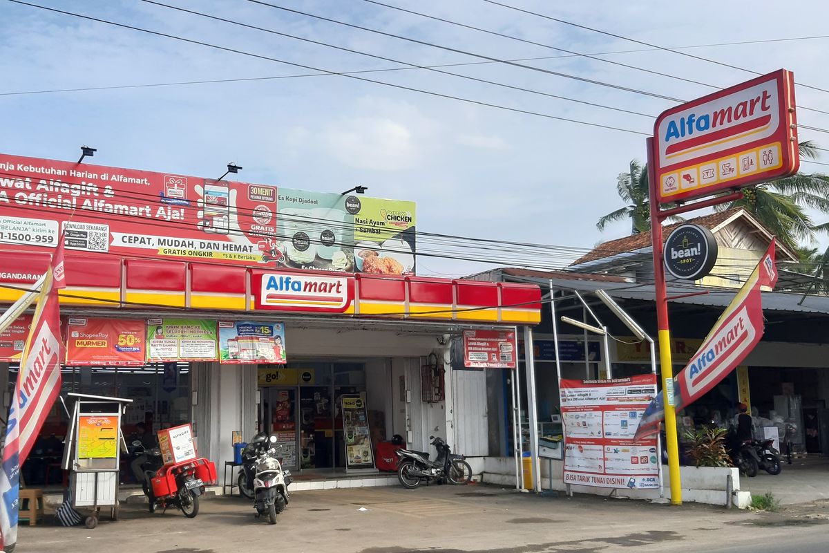 PROMO ALFAMART TERBARU! Minyak Goreng 2 Liter Hanya 30 Ribuan