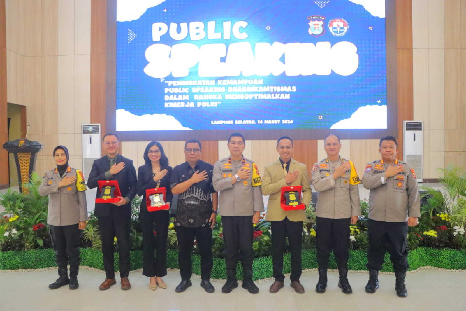 Bidhumas Polda Lampung Gelar Peningkatan Kemampuan Public Speaking Para Bhabinkamtibmas