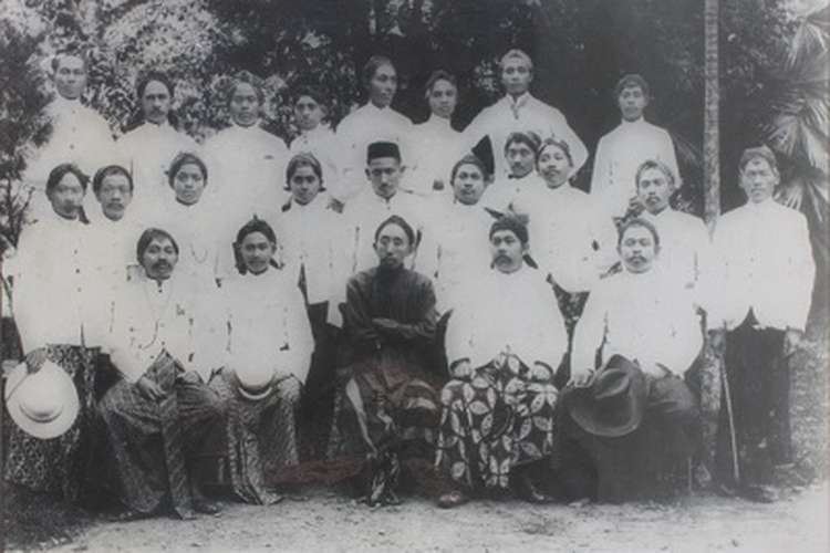 Contoh Soal dan Kunci Jawaban Latar Belakang Kebangkitan Nasional 1908 (Kelas 8 Semester 2)