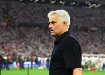 Mourinho Ungkap Kecurigaan terhadap Manajemen MU: “Tak Diberi Keleluasaan seperti Ten Hag”