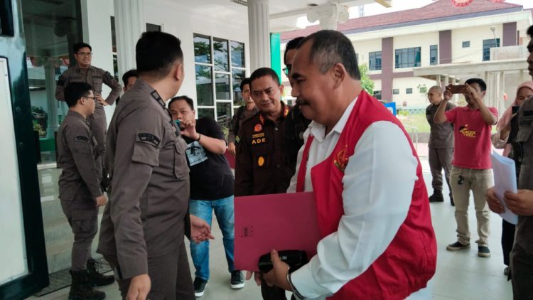 Mantan Kepala Bapenda Ditahan: Dituduh Korupsi BPHTB