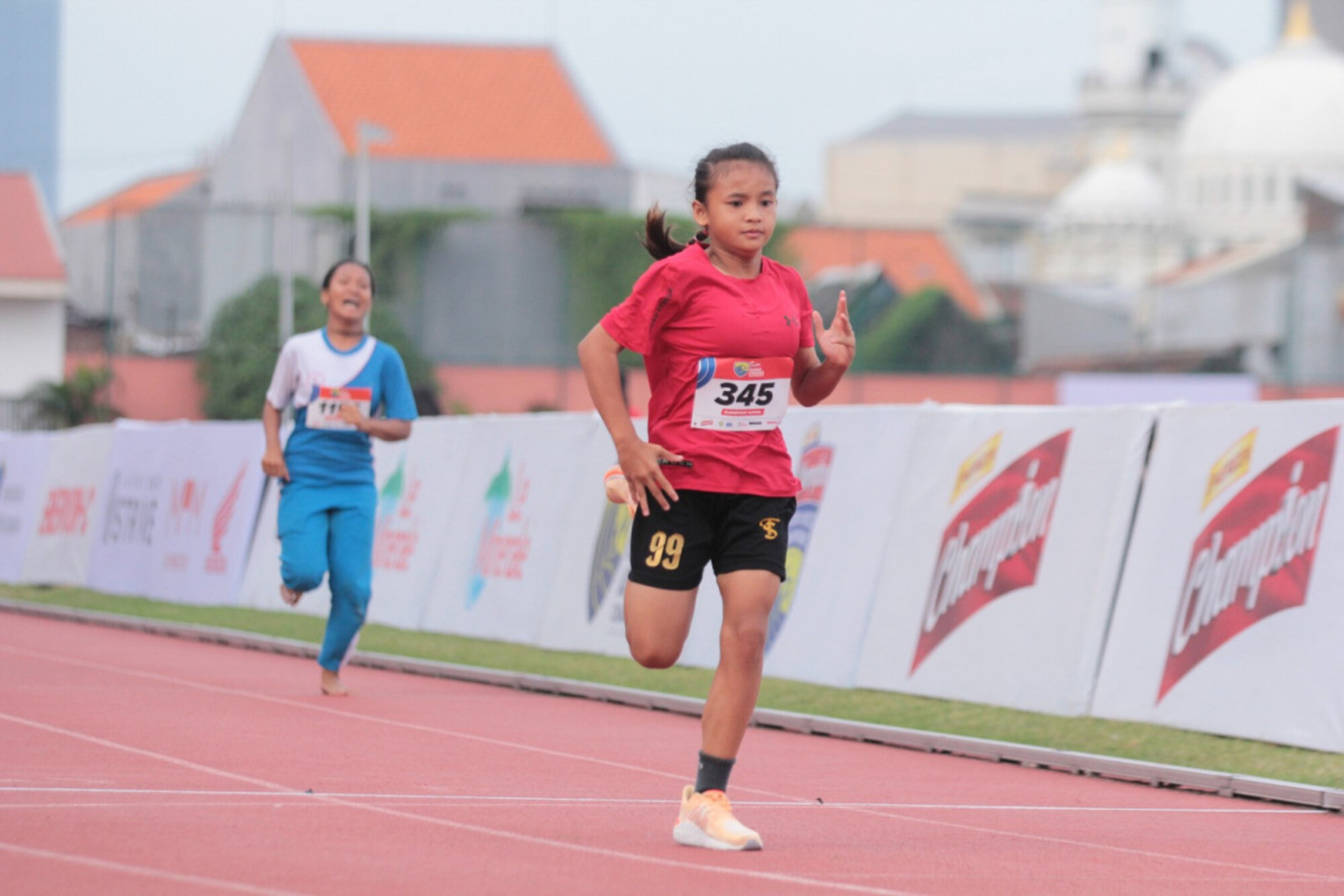 Lari jarak jauh