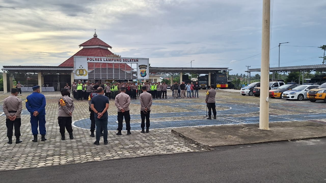 Polres Lampung Selatan Menggelar Apel Pengamanan Malam Takbir dan Hari Raya Idul Fitri 1445 H