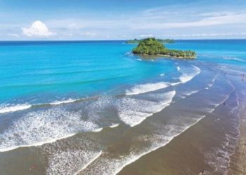 5 Destinasi Wisata di Padang Sumatera Barat yang Wajib Dikunjungi, Termasuk Pantai Legenda Malin Kundang