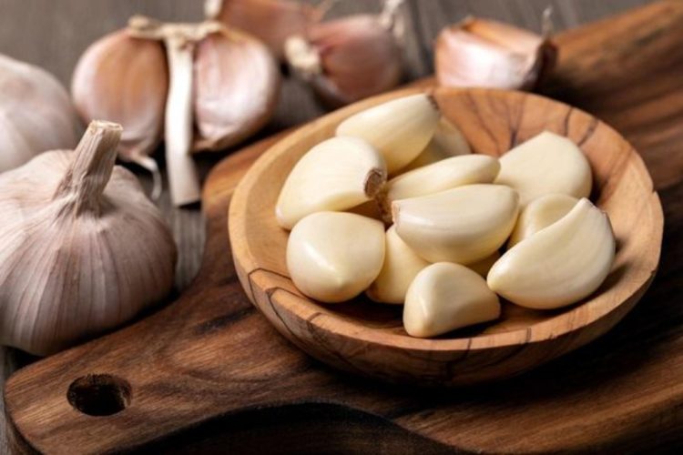 Menanam Bawang Putih di Rumah: Cara Mudah dan Menguntungkan