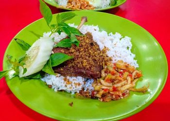 Bebek Sinjay: Kuliner Khas Madura yang Menggoda Selera