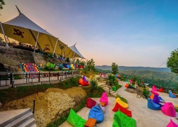 Tips Liburan ke Luar Negeri dengan Hemat
