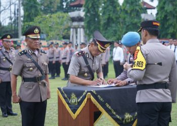 Kapolres Lampung Utara, AKBP Teddy Rachesna, S.H., S.I.K., M.Si., Memimpin Serah Terima Jabatan di Lingkungan Polres