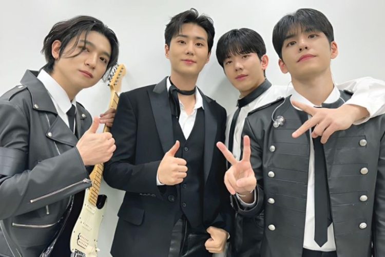 DAY6 Tiba di Indonesia Jelang Konser Saranghaeyo Indonesia 2024!
