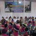 Aparat Polres Pringsewu Mengamankan Keberangkatan 393 Calon Haji ke Asrama Haji Lampung