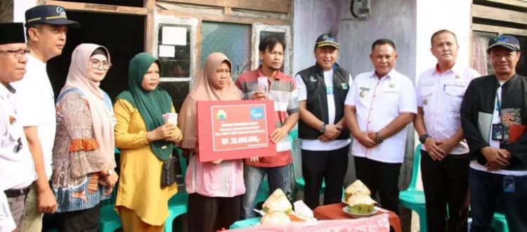 ASDP Indonesia Ferry Salurkan CSR Rp200 Juta untuk Program Bedah Rumah di Lampung Selatan