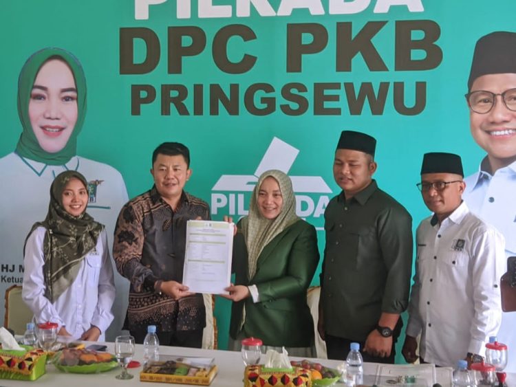 Kader PKB Pringsewu Kembalikan Berkas Pendaftaran Calon Bupati