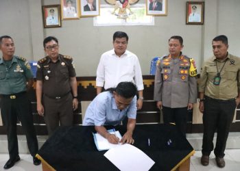 Bupati Lampung Tengah Bahas Penyelenggaraan Usaha Hiburan dan Rekreasi dalam Rapat Bersama