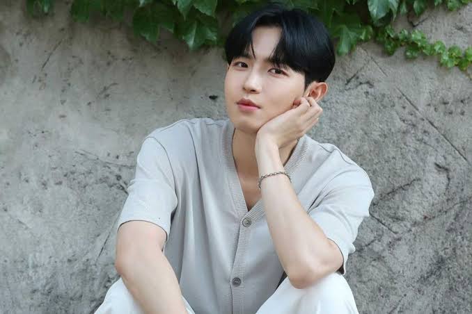 Kim Jae Hwan, Mantan Anggota Wanna One, Akan Memulai Wajib Militer pada 1 Juli 2024