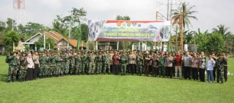 Gotong Royong Sukseskan TMMD ke-120 Kodim 0421/LS, Lampung Selatan!