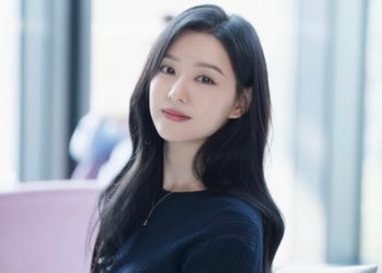 Kim Ji Won Sapa Fans Jakarta dalam Debut Fan Meeting!