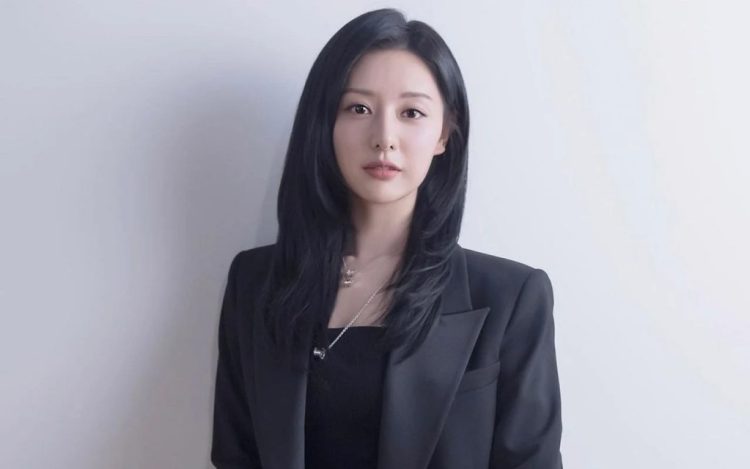 Kim Ji Won: Dikelilingi Sahabat dari Berbagai Kalangan