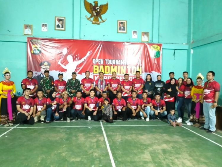 Polres Lampung Timur Gelar Turnamen Badminton Kapolres Cup