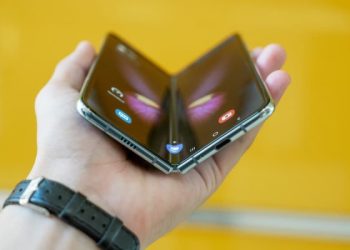 Rekomendasi 5 Smartphone Lipat Terbaru 2024 dengan Teknologi Kekinian