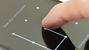 JANGAN PANIK! Ini Dia Cara Mengatasi Smartphone yang Lupa Pola