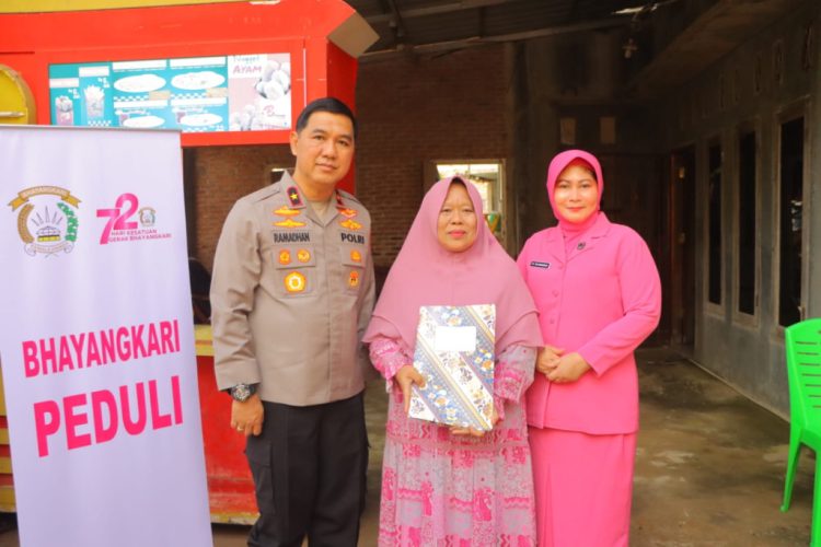 Hari Bhayangkara ke-78, Wakapolda Lampung Anjangsana ke Sejumlah Purnawirawan Polri