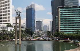 Analisis: Tantangan Ridwan Kamil Hadapi Populeritas Anies di Jakarta