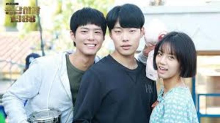 berikut adalah rekomendasi 5 mini series Korea yang menggambarkan persahabatan dengan drama dan komedi yang menghibur: