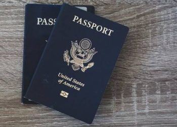 SEDANG VIRAL!Ini Ciri Paspor Rusak yang Tak Akan Dilayani oleh Petugas Imigrasi