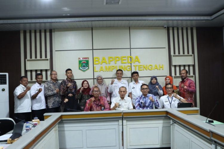 Asisten Perekonomian dan Pembangunan Lampung Tengah Buka Evaluasi Statistik Sektoral 2024