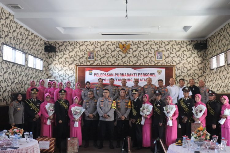 Tujuh Personil Polres Lampung Selatan di Lepas Purnabaktikan. 