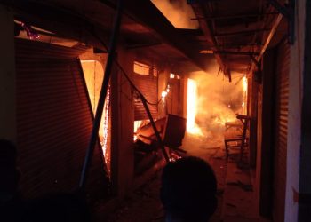 Kebakaran di Pasar Gadingrejo: Lima Kios Hangus.