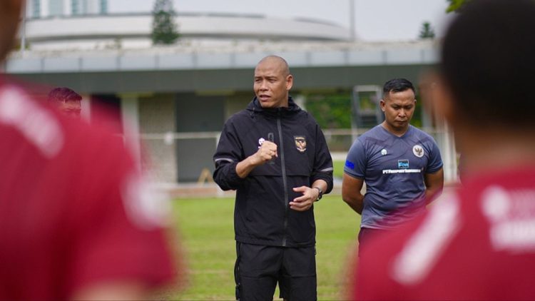 Media Vietnam Prediksi Nova Arianto Bakal Jadi Pengganti Shin Tae-yong