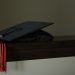 Banyak Dialami Lulusan Universitas Saat ini, Ini Fenomena Post Graduation Blues dan Dampaknya