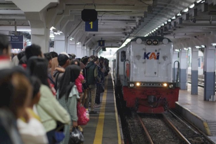 10 Rute Kereta Terpadat Selama Musim Liburan Sekolah Tahun 2024 Lengkap dengan Jenis Keretanya