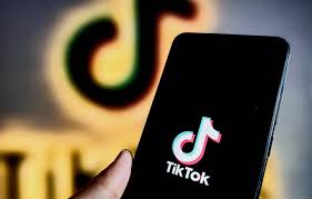 KHUSUS UMKM!Begini Cara Menentukan Metrik Seleb TikTok untuk Endorse Produk agar Hasilnya Optimal