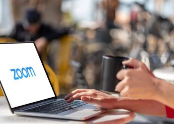 MUDAH!Cara Share Screen Zoom di Laptop dan Smartphone
