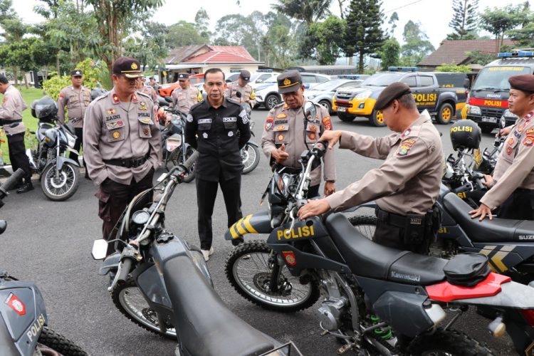 Jelang Pilkada Serentak, Wakapolres Lampung Barat Lakukan Pemeriksaan Kendaraan Dinas