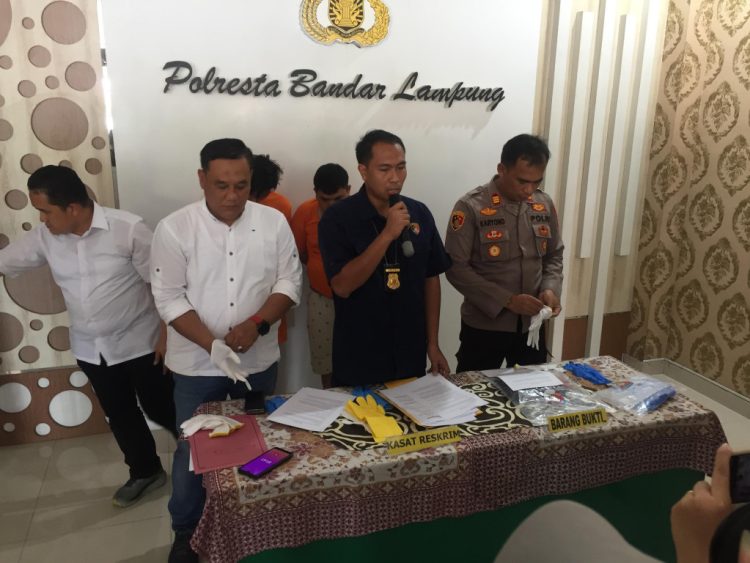 Polisi Tangkap Dua Pelaku Penodongan Senjata Api di Bandar Lampung, Pelaku Utama Masih Buron