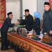 Sekda Lampung Selatan Sampaikan Raperda Insentif dan Kebijakan Investasi di Rapat Paripurna