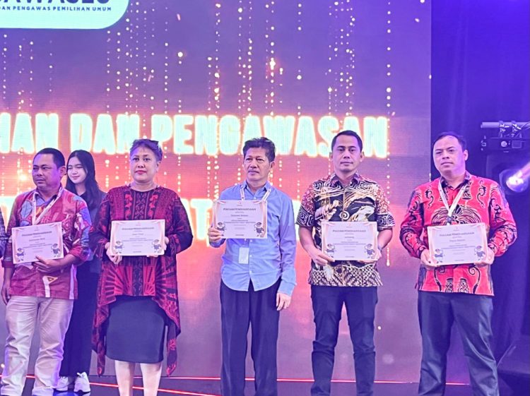 Bawaslu Lampung Raih Apresiasi dalam Pencegahan dan Pengawasan Partisipatif Teraktif di Tingkat Provinsi