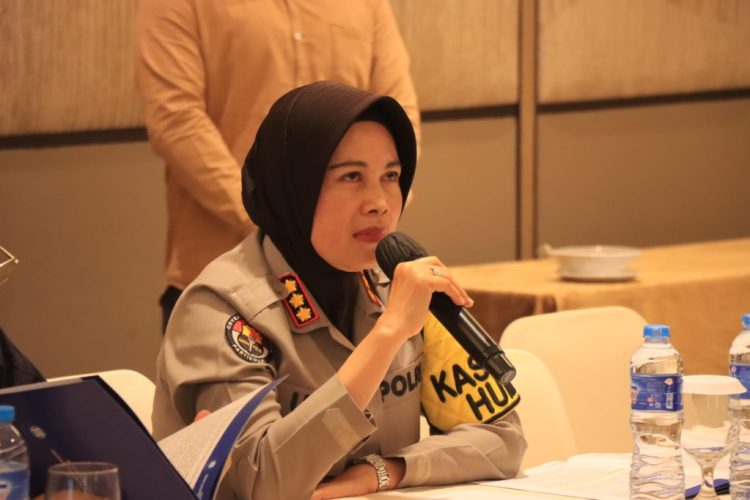 Polda Lampung Imbau Pengelola Pantai Perketat Aturan Berenang Akibat Cuaca Ekstrem  