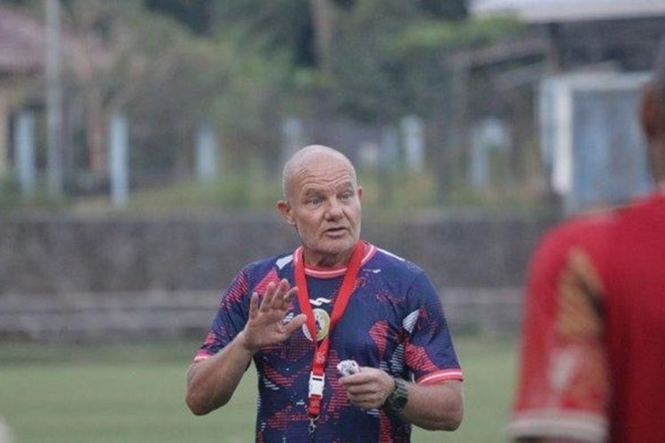 Mazola Junior Siapkan Tiga Pemain Baru PSS Sleman untuk Debut Lawan Persebaya