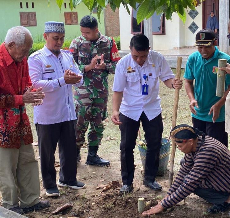Hari Desa Nasional, Desa Trimulyo Gelar Penanaman Pohon Kelor Serentak