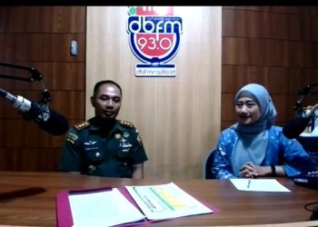 Kodim 0421/Lampung Selatan Sosialisasikan Rekrutmen Prajurit TNI – AD Gratis Melalui Talk Show di Radio DBFM