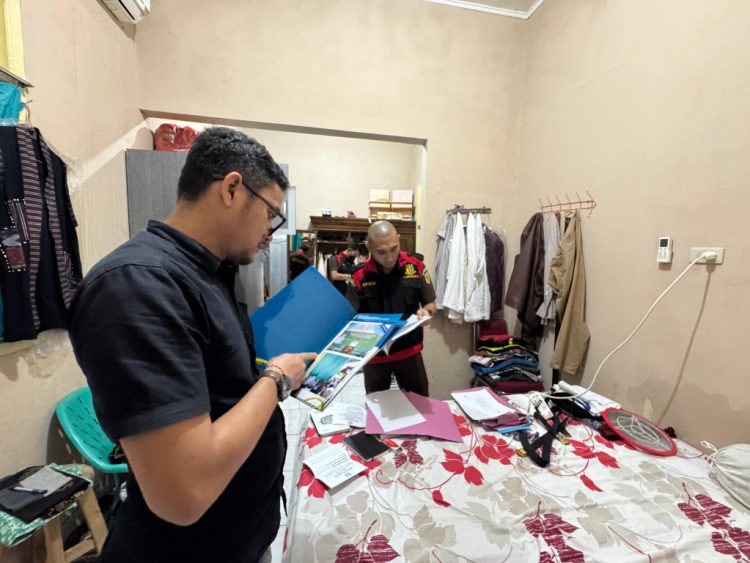Tim Penyidik Kejari Pringsewu Geledah Ruang Kerja Sekda dan Rumah Dinas Terkait Kasus Korupsi Dana Hibah LPTQ