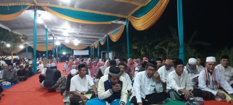 600 Jamaah Teluk Pandan Khatam Al-Qur’an, Momen Silaturahmi Ulama dan Umaro