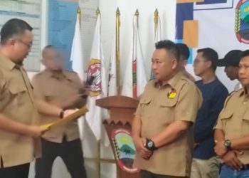 Ahmad Kenedi Lantik Riza Hendriyanto sebagai Ketua DPC Relawan RMD Lampung Selatan