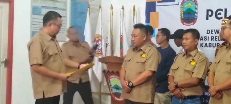 Ahmad Kenedi Lantik Riza Hendriyanto sebagai Ketua DPC Relawan RMD Lampung Selatan