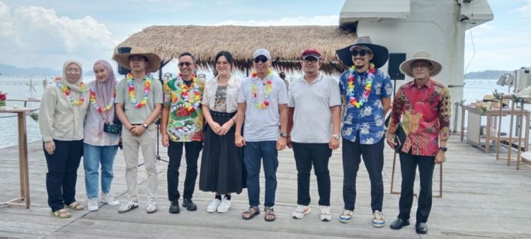 Kadis Pariwisata Pesawaran dan Gubernur Lampung Terpilih Hadiri Panen Mutiara di The Hurun