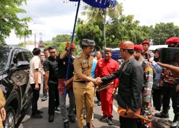 Prosesi Adat Sambut Bupati dan Wakil Bupati Lampung Selatan: Awal Kepemimpinan Egi-Syaiful